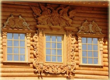 Украшение резьбой деревянных домов