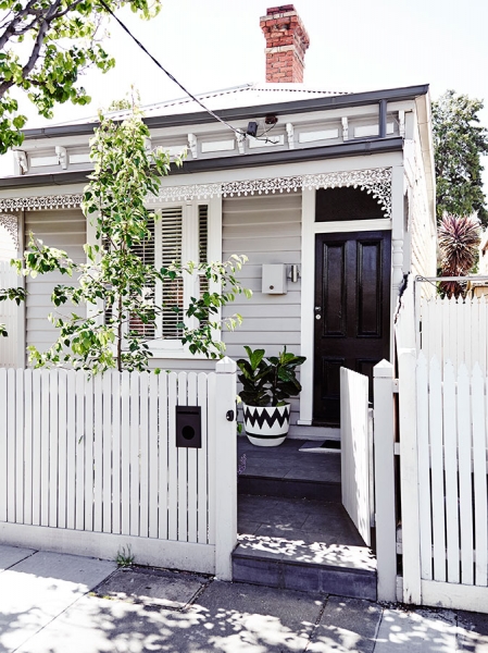 Квартирный тур: светлый дом с яркими акцентами в Мельбурне