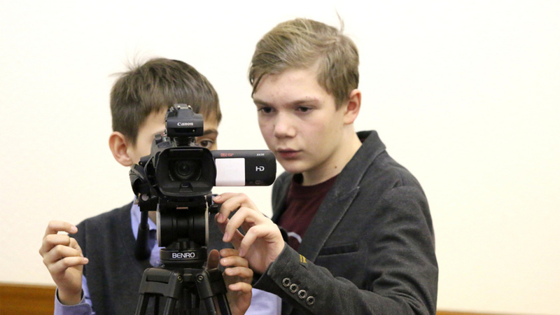В Тюмени трудные подростки станут журналистами