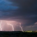 В Тюмени ожидается дождь, гроза и усиление ветра