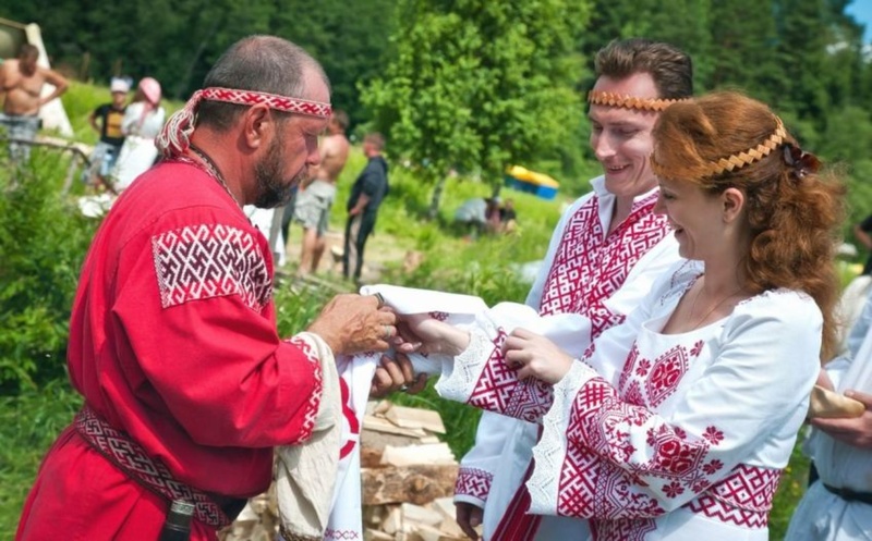 В Тюменской области реконструируют древний свадебный обряд
