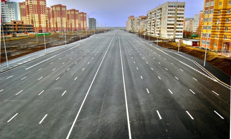 В Тюмени продолжают заниматься укладкой новых дорог