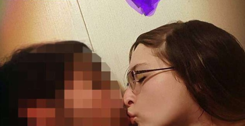 Угрожая мачете, 19-летняя девушка заставила бывшего заняться с ней сексом
