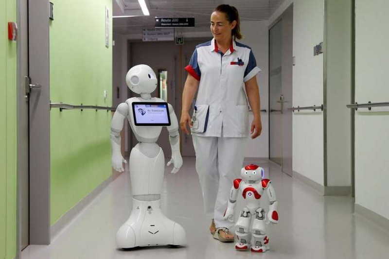 Освоить профессию будущим тюменским медикам поможет робот-хирург 