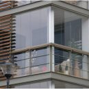 Безрамное остекление балконов и лоджий: плюсы, минусы, технология
